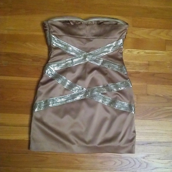 Arden B Mini Dress Gold Size Medium - Picture 2 of 7